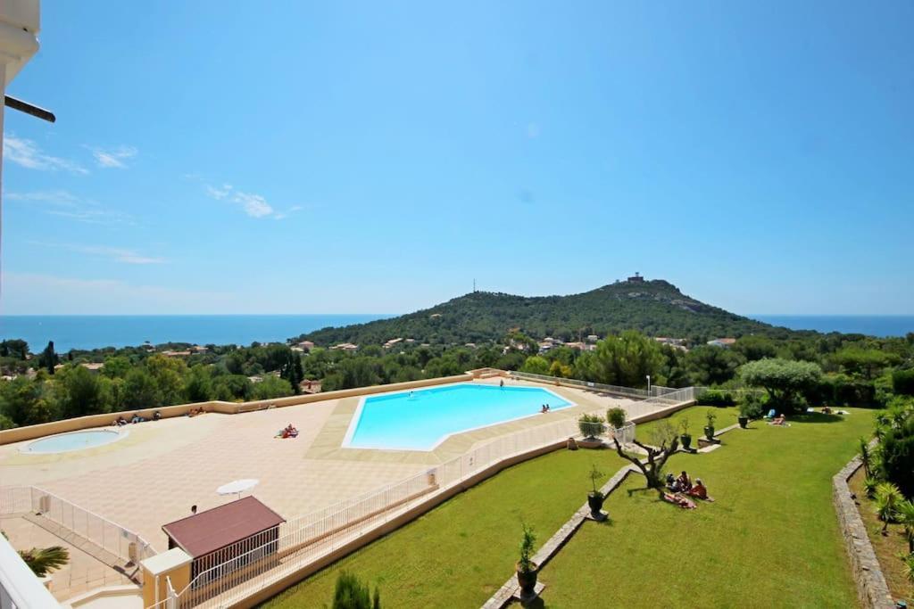 Dans Un Cadre D'Exception, Vue Mer Panoramique A Agay Cote D'Azur, Village Vacances Cap Esterel, T2 Avec Jardin, Golf, Climatisation, Wifi, 5 Piscines Saint-Raphaël Exterior foto