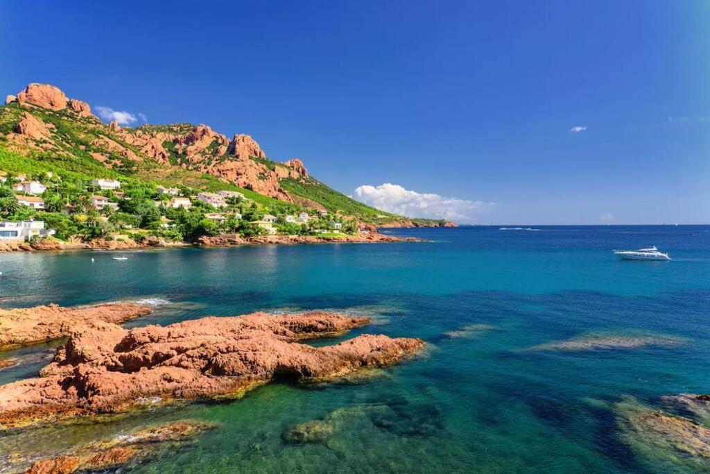Dans Un Cadre D'Exception, Vue Mer Panoramique A Agay Cote D'Azur, Village Vacances Cap Esterel, T2 Avec Jardin, Golf, Climatisation, Wifi, 5 Piscines Saint-Raphaël Exterior foto